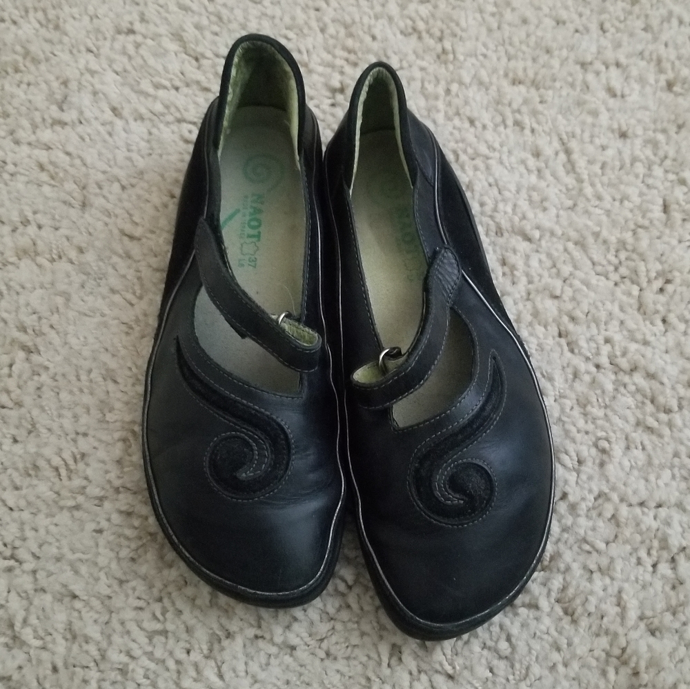 Naot "Matai" Black Mary Janes Sz 37 Euro W 6-6.5